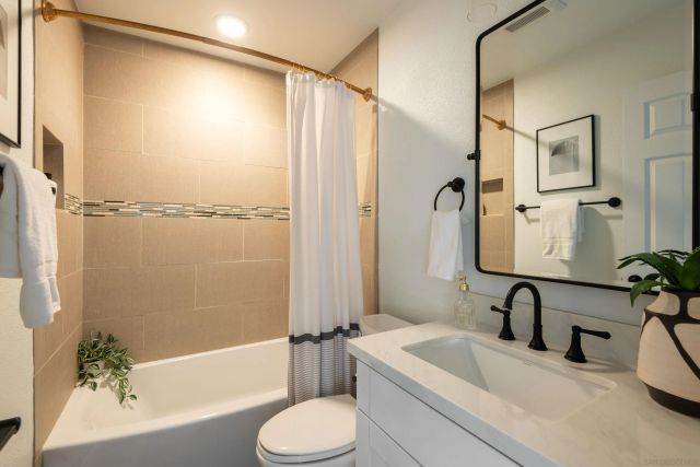 4642 Felton 6, San Diego, CA 92116