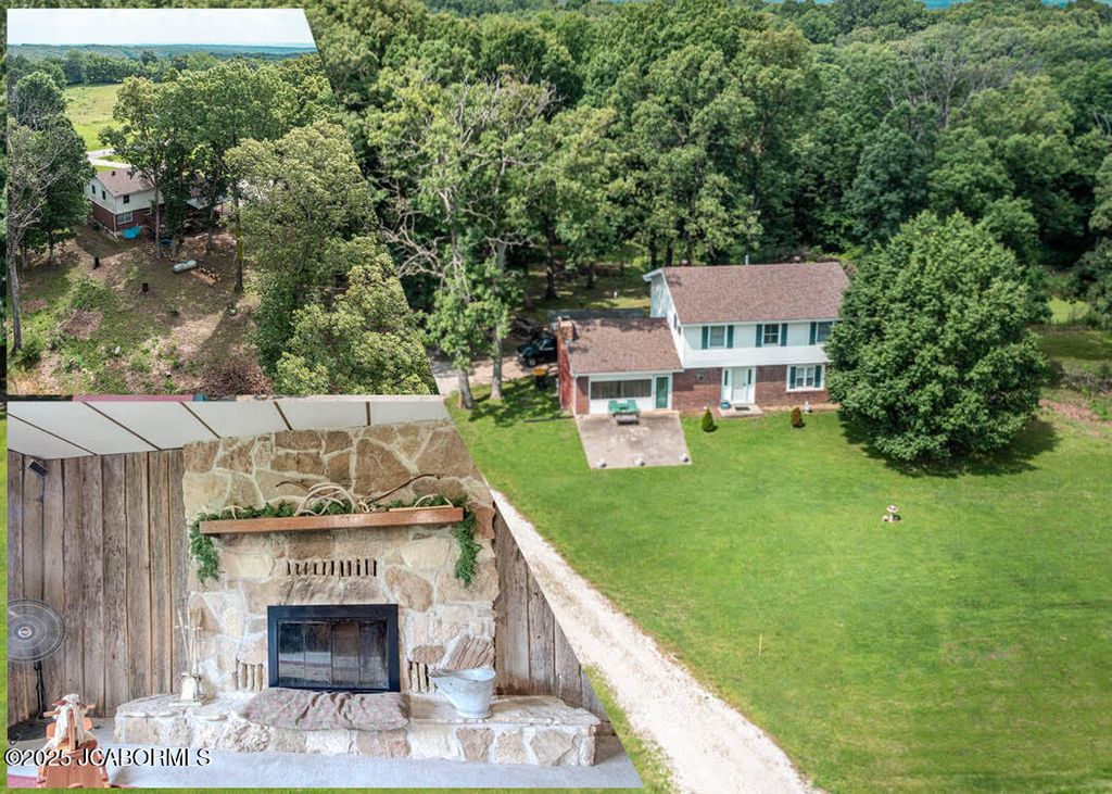 3674 STATE RD AA, Holts Summit, MO 65043