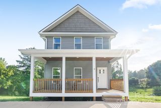 8 Green Tree Lane, Asheville, NC 28805