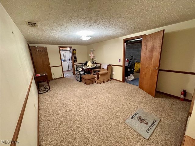 418 Hamilton Avenue NE, Massillon, OH 44646