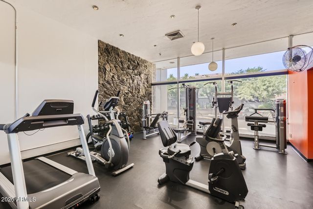 207 W CLARENDON Avenue F10, Phoenix, AZ 85013
