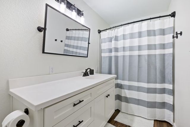 724 N Old Robinson Road, Robinson, TX 76706