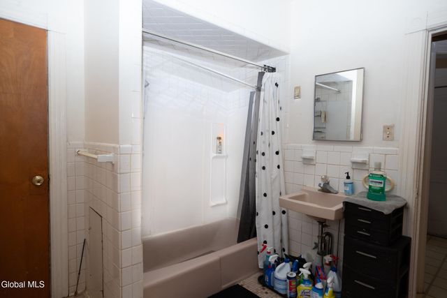 1039 Wendell Avenue, Schenectady, NY 12308