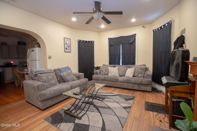 1039 Wendell Avenue, Schenectady, NY 12308