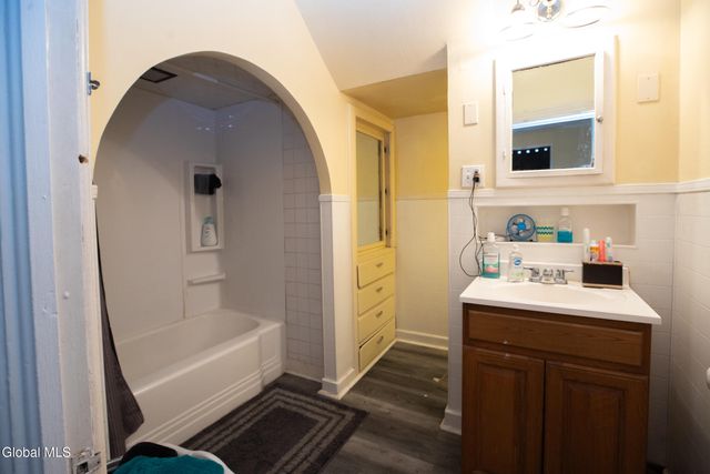 1039 Wendell Avenue, Schenectady, NY 12308