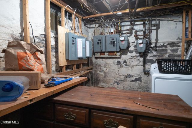 1039 Wendell Avenue, Schenectady, NY 12308