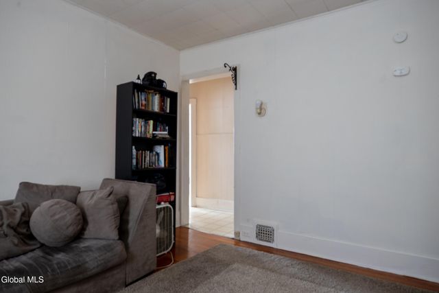 1039 Wendell Avenue, Schenectady, NY 12308