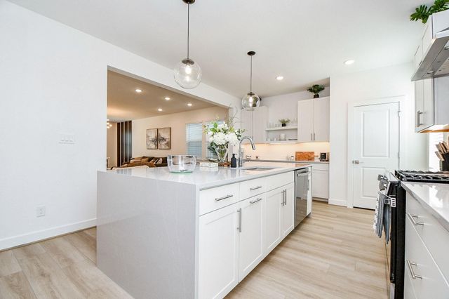 2210 Via Laura, South Houston, TX 77051