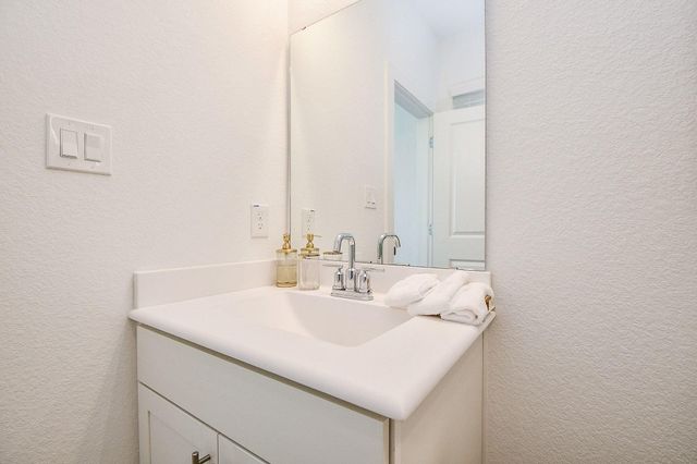 2210 Via Laura, South Houston, TX 77051