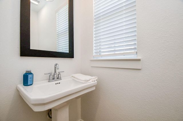 2210 Via Laura, South Houston, TX 77051