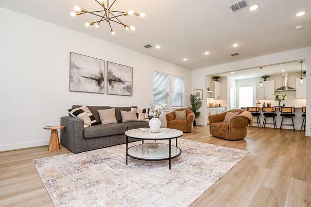 2210 Via Laura, South Houston, TX 77051