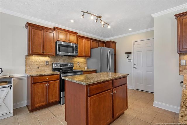 129 Crescent Drive, Raeford, NC 28376