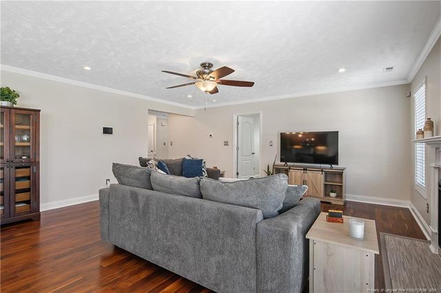 129 Crescent Drive, Raeford, NC 28376