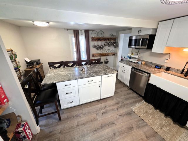 15 Winter Street, Farmington, NH 03835