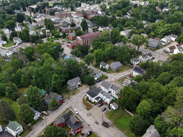 15 Winter Street, Farmington, NH 03835