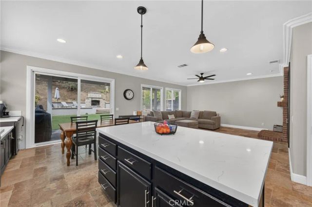 44057 Festivo Street, Temecula, CA 92592