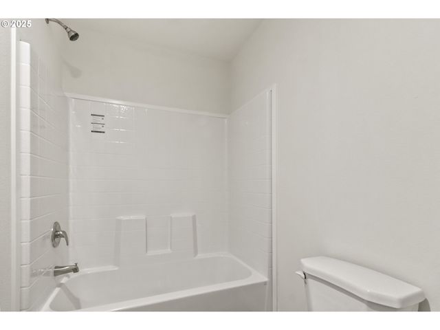 5335 MAIN St 187, Springfield, OR 97478