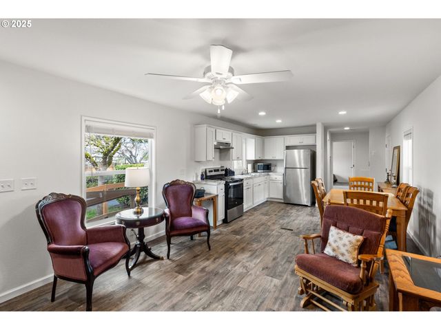 5335 MAIN St 187, Springfield, OR 97478