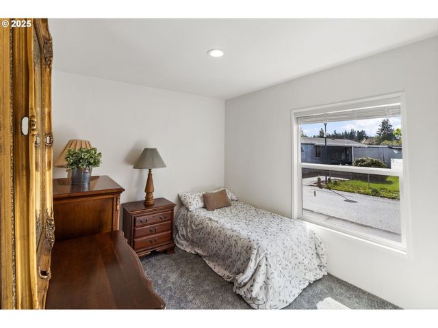 5335 MAIN St 187, Springfield, OR 97478