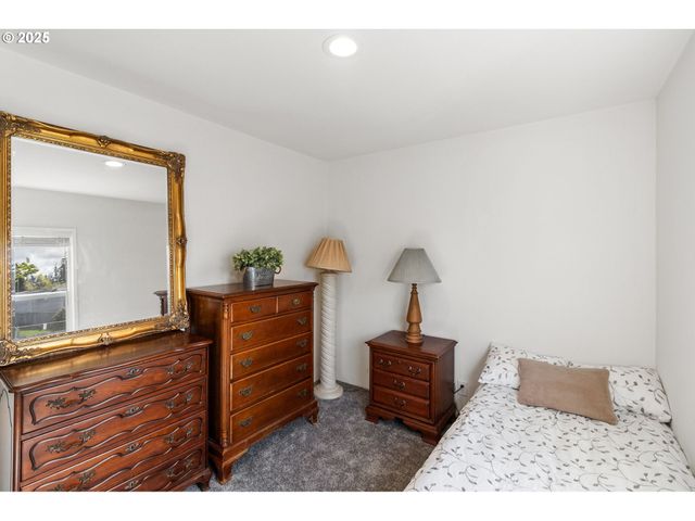 5335 MAIN St 187, Springfield, OR 97478