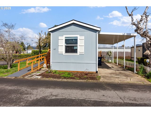 5335 MAIN St 187, Springfield, OR 97478