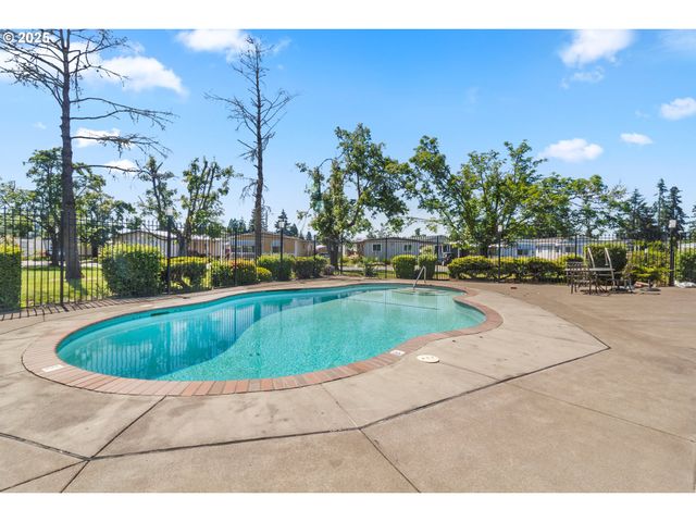 5335 MAIN St 187, Springfield, OR 97478