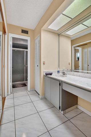 10953 Lake Front Place, Boca Raton, FL 33498