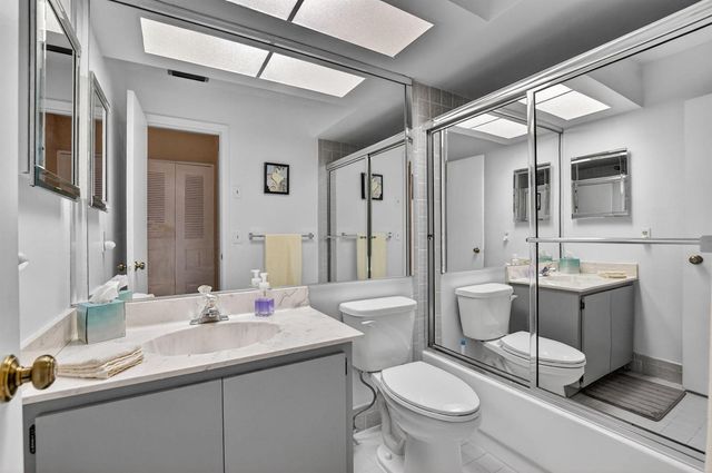 10953 Lake Front Place, Boca Raton, FL 33498