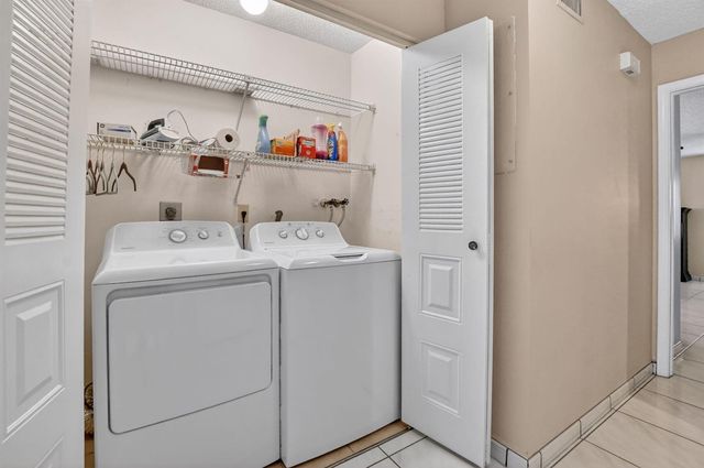 10953 Lake Front Place, Boca Raton, FL 33498