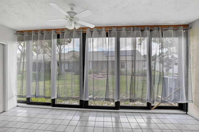 10953 Lake Front Place, Boca Raton, FL 33498