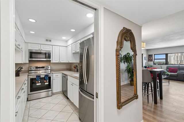 4141 BAYSHORE BOULEVARD 1106, Tampa, FL 33611