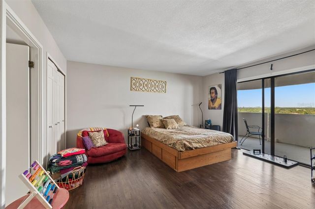 4141 BAYSHORE BOULEVARD 1106, Tampa, FL 33611