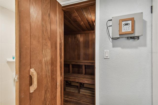 4141 BAYSHORE BOULEVARD 1106, Tampa, FL 33611