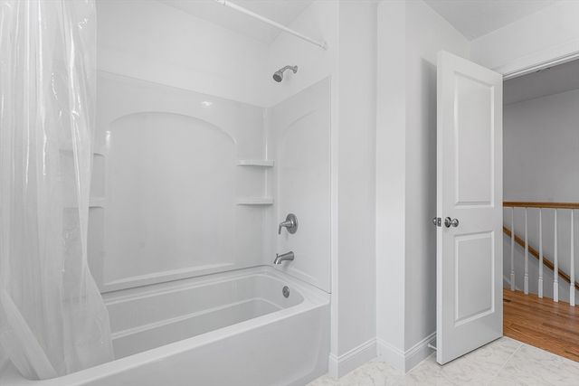 93 Mantell Rd, Uxbridge, MA 01569
