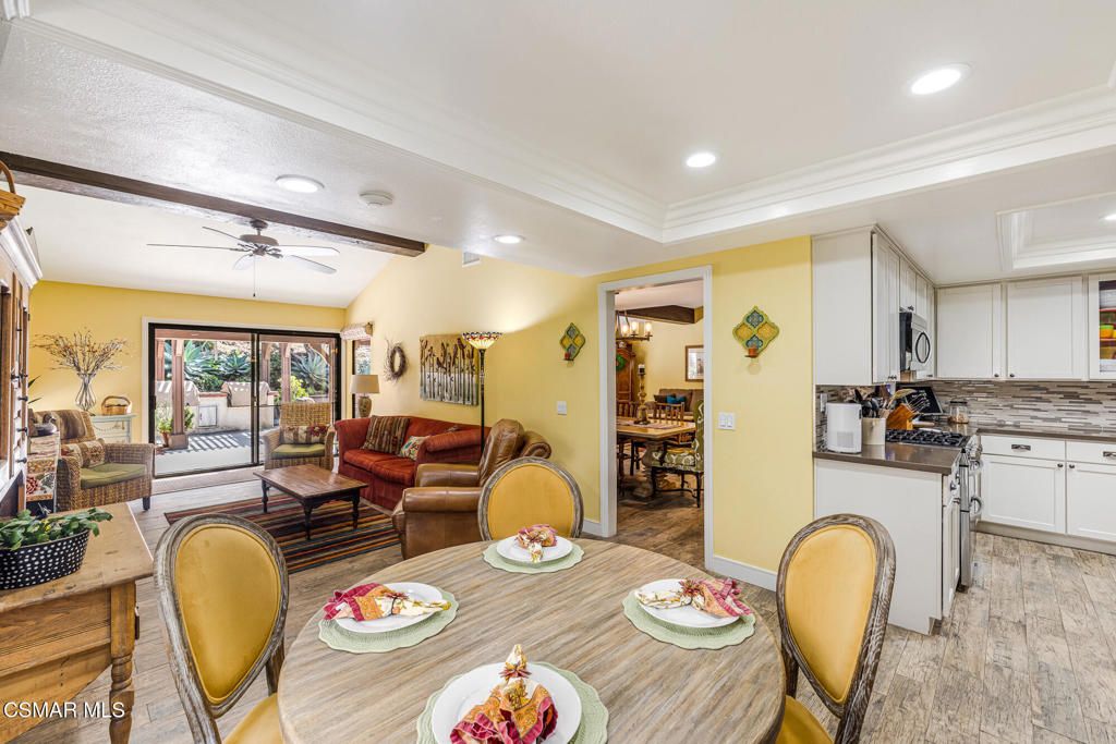 Image 15 of property listing at 13954 Keisha Drive, Moorpark, CA 93021