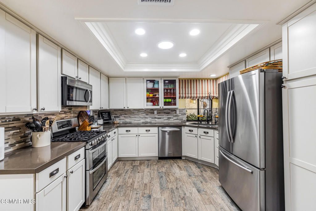 Image 16 of property listing at 13954 Keisha Drive, Moorpark, CA 93021