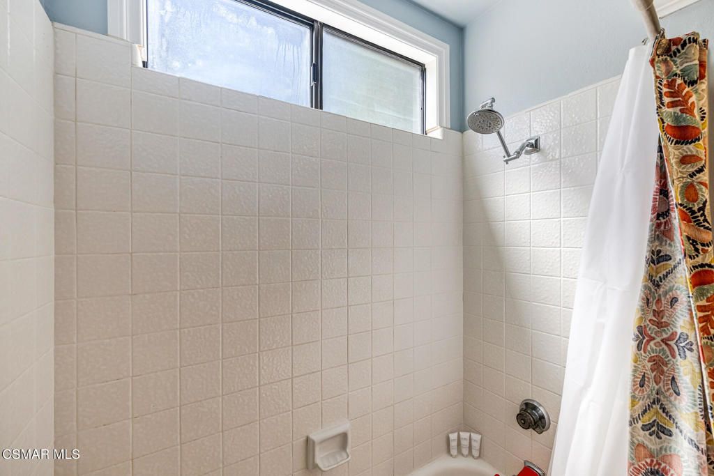 Image 30 of property listing at 13954 Keisha Drive, Moorpark, CA 93021