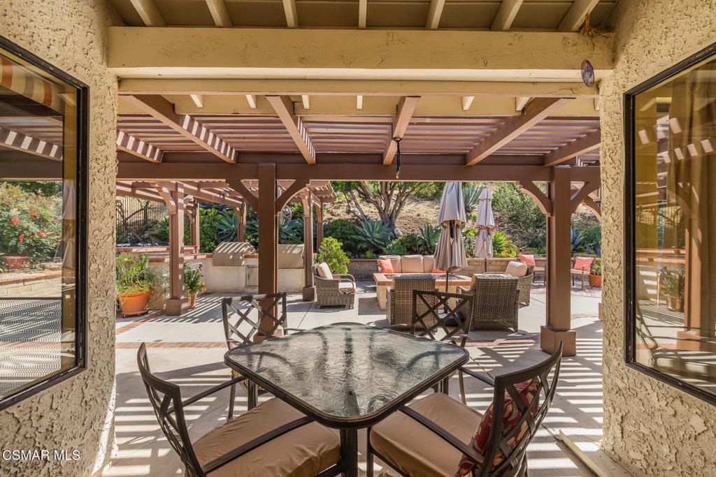 Image 43 of property listing at 13954 Keisha Drive, Moorpark, CA 93021