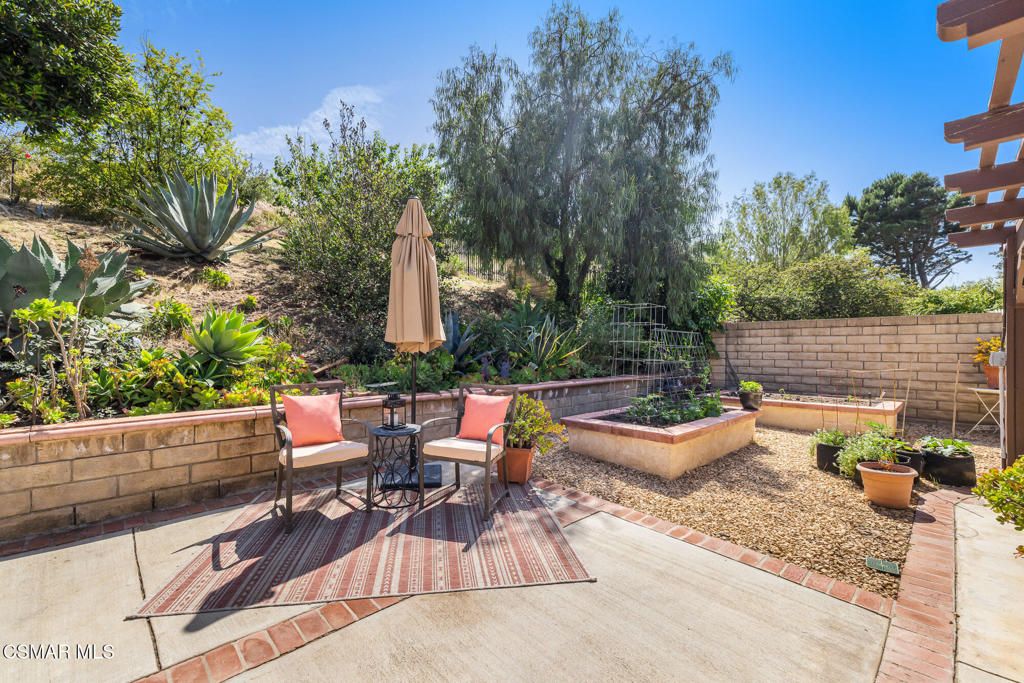 Image 47 of property listing at 13954 Keisha Drive, Moorpark, CA 93021