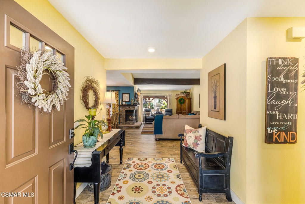 Image 5 of property listing at 13954 Keisha Drive, Moorpark, CA 93021