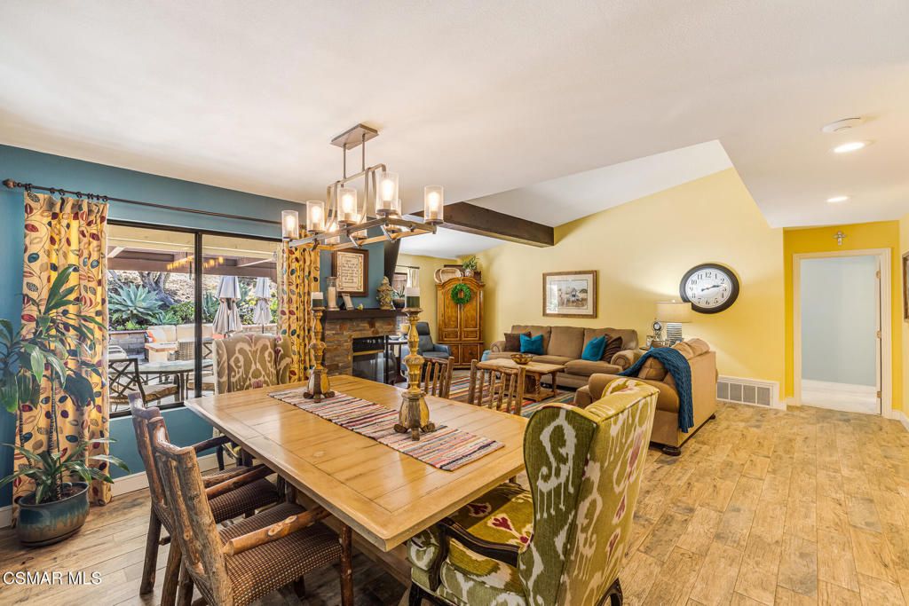 Image 8 of property listing at 13954 Keisha Drive, Moorpark, CA 93021