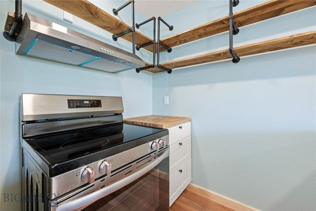 907 Empire, Butte, MT 59701