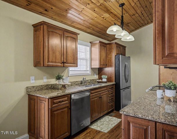 34 Bridgewater Court -, Gray, TN 37615