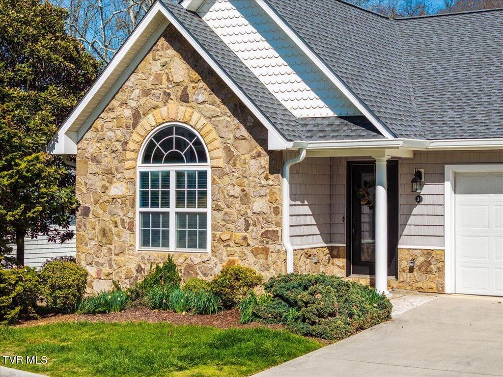 34 Bridgewater Court -, Gray, TN 37615