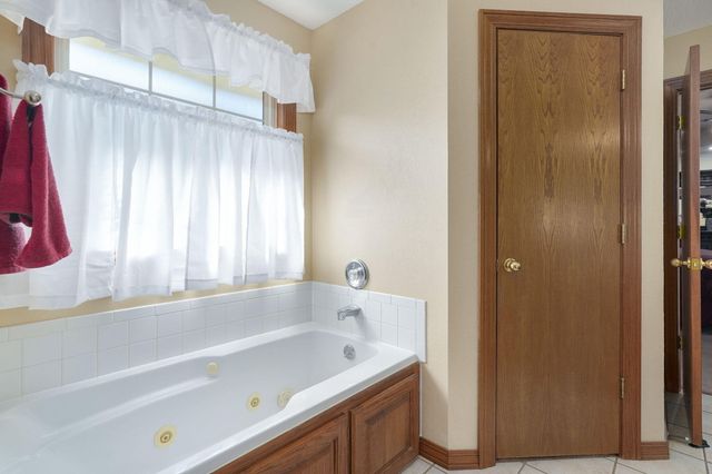 3265 W Grandview Street, Springfield, MO 65803