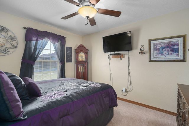 3265 W Grandview Street, Springfield, MO 65803