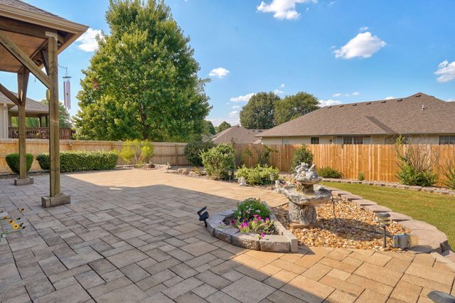 3265 W Grandview Street, Springfield, MO 65803