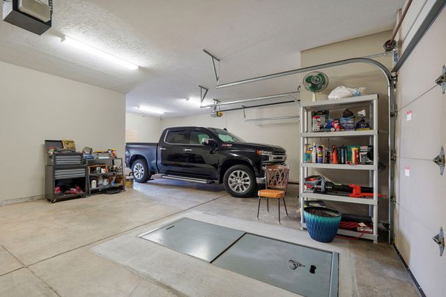 3265 W Grandview Street, Springfield, MO 65803