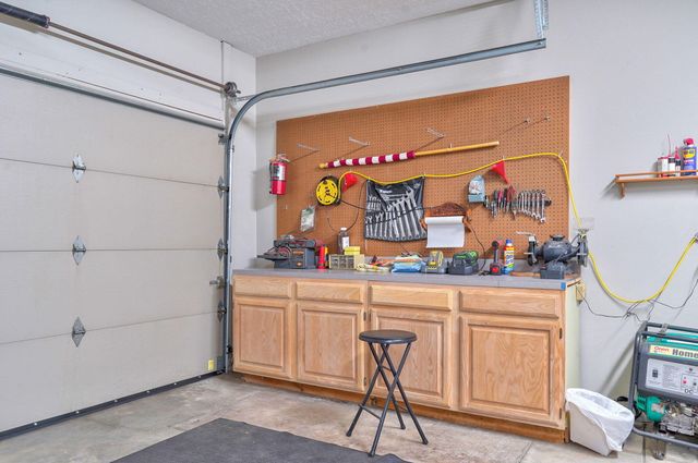 3265 W Grandview Street, Springfield, MO 65803