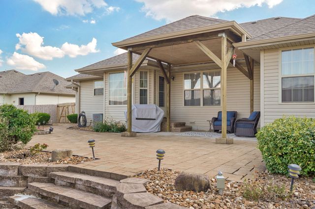 3265 W Grandview Street, Springfield, MO 65803